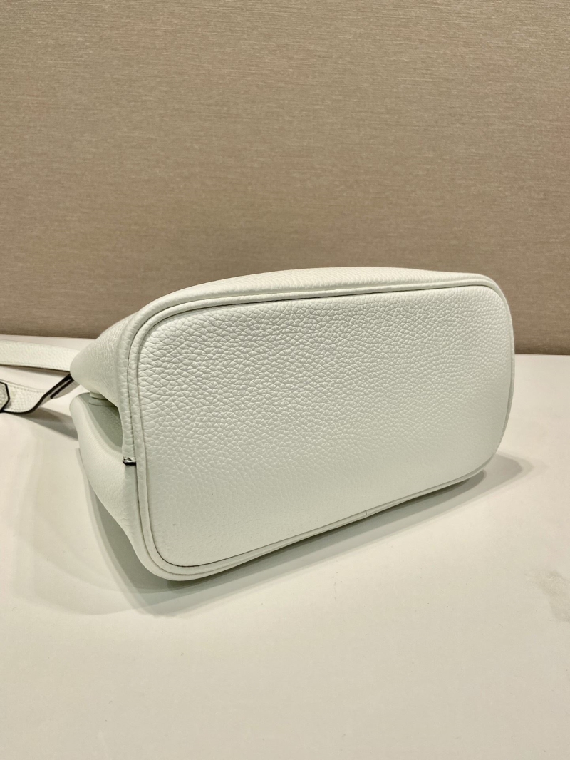 Pra*a top handle bags